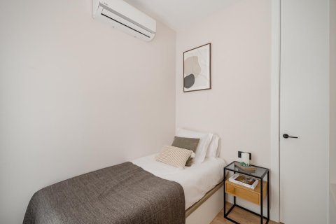 3 dormitorios Apartment en Madrid, Spain No. 27507 15