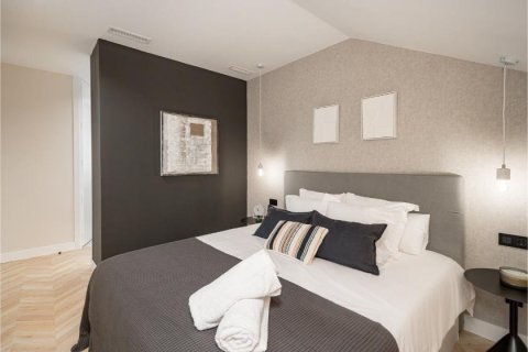 2 dormitorios Apartment en Madrid, Spain No. 27505 16