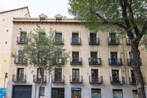 2 dormitorios Apartment en Madrid, Spain No. 27505 1