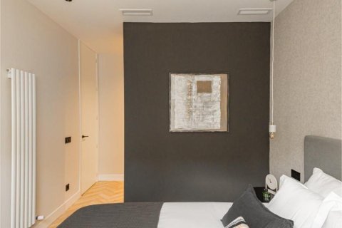 2 dormitorios Apartment en Madrid, Spain No. 27505 3