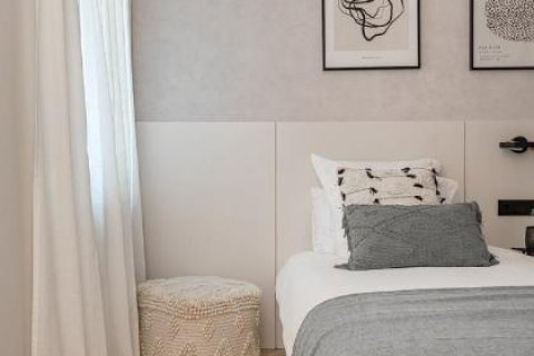 2 dormitorios Apartment en Madrid, Spain No. 27505 10