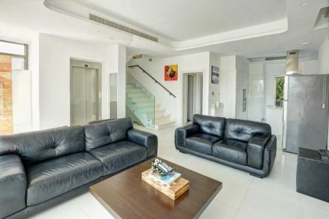 5 bedrooms Villa in Protaras, Cyprus No. 65352 2