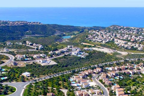 3 bedrooms Villa in Paphos, Cyprus No. 77065 1
