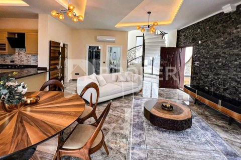 4 rooms Villa in Kargicak, Turkey No. 12794 19