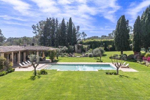 9 bedrooms Villa in Mougins, France No. 67214 4