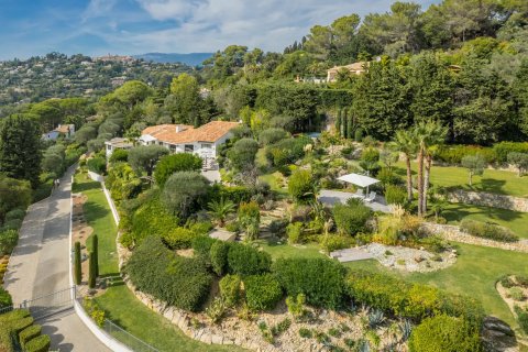 5 bedrooms Villa in Mougins, France No. 67213 4