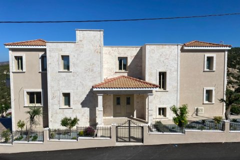 6 dormitorios Villa en Paphos, Cyprus No. 37777 2