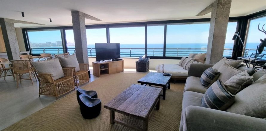 2 bedrooms Apartment in Alicante, Spain No. 26241