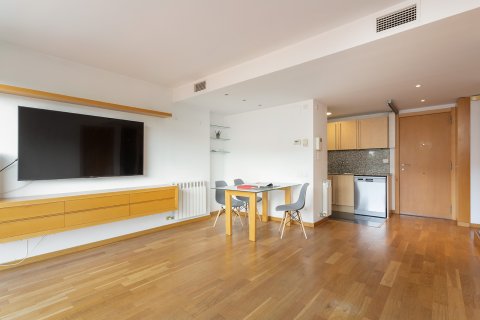 2 chambres Appartement à Barcelona, Spain No. 26306 10