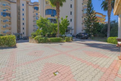 Квартира с 5 комнатами в Оба, Турция №92879 29