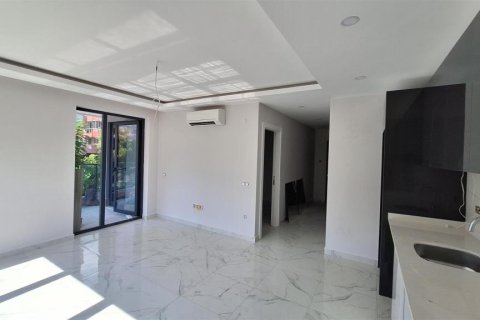 Квартира с 2 комнатами в Аланья, Турция №92878 9