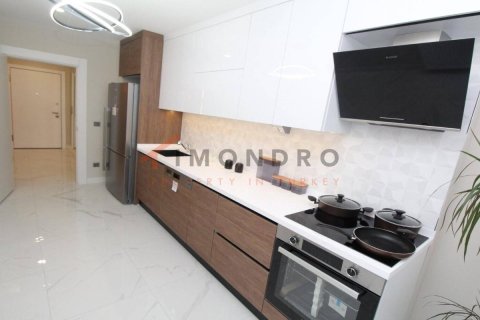 2+1 Apartment in Beylikduezue, Turkey No. 18011 16