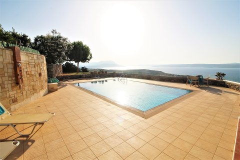 4 bedrooms Villa in Chania, Greece No. 24038 2