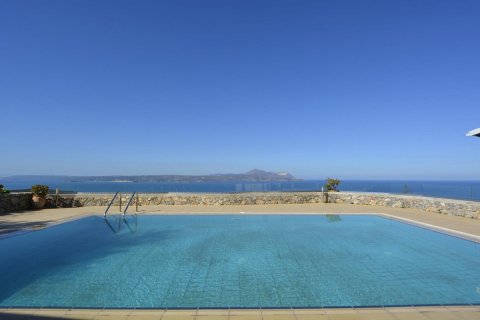 4 bedrooms Villa in Chania, Greece No. 24038 1