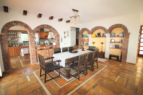 4 bedrooms Villa in Chania, Greece No. 24038 11