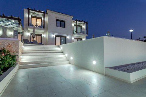 3 bedrooms Villa in Chania, Greece No. 24037 13