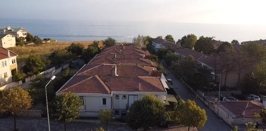 5+2 Villa in Istanbul, Turkey No. 15364