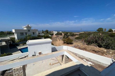 4 bedrooms Villa in Pegeia, Cyprus No. 63017 7