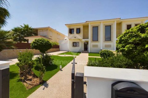 3 dormitorios House en Pervolia, Cyprus No. 28664 8