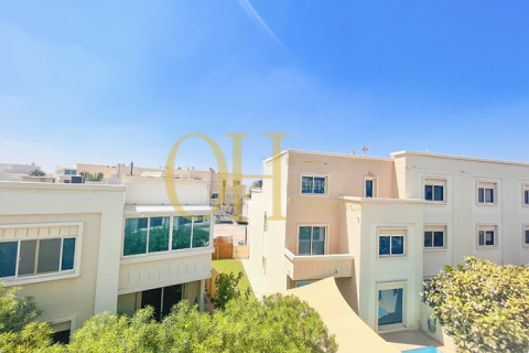 5 bedrooms Townhouse in Al Reef, UAE No. 8963 1