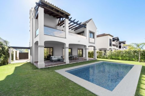 4 dormitorios Villa en Estepona, Spain No. 27085 11