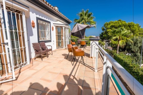 5 dormitorios Villa en Marbella, Spain No. 27089 6