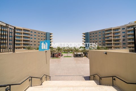 3 dormitorios Apartment en Al Reef, UAE No. 7060 14