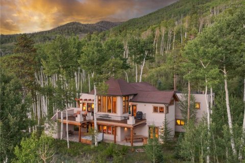 4 bedrooms House in Silverthorne, USA No. 62295 1