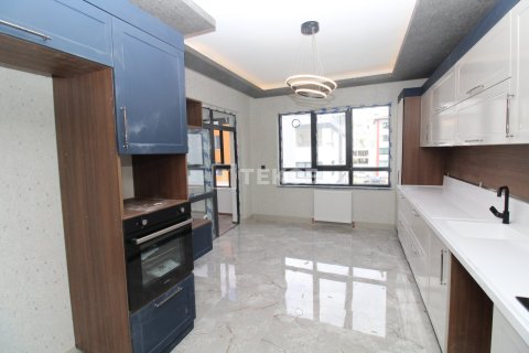 4+1 Apartment in Ankara, Turkey No. 54179 9