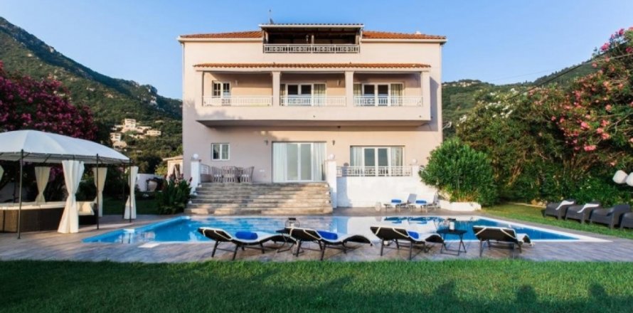 4 bedrooms Villa in Central Macedonia, Greece No. 48794