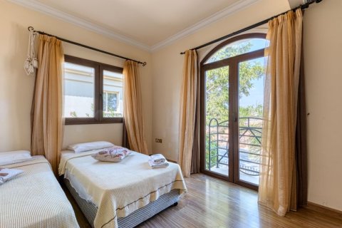 4 dormitorios Villa en Paralimni, Cyprus No. 37058 18