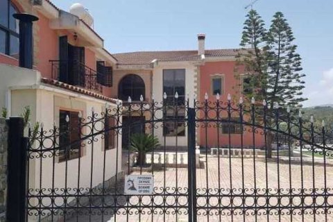 5 dormitorios House en Prastio Kellakíou, Cyprus No. 30832 2