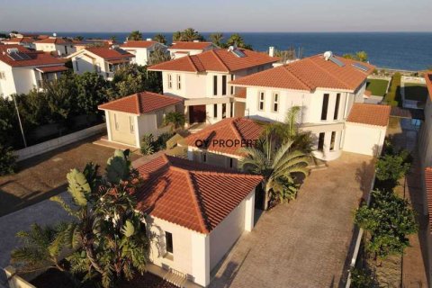 5 dormitorios House en Pervolia, Cyprus No. 31234 2