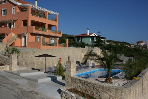 12 dormitorios House en Magnesia, Greece No. 58264 4