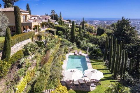 6 dormitorios House en Mougins, France No. 67199 1