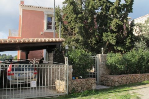 3 bedrooms Villa in Kranidi, Greece No. 56619 3