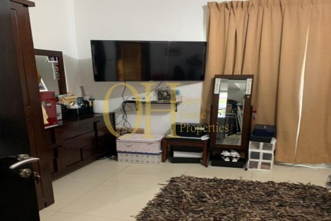 3 bedrooms Townhouse in Al Reef, UAE No. 9204 3