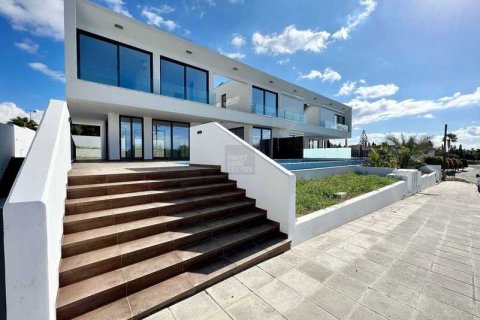 5 bedrooms House in Ayia Napa, Cyprus No. 29269 2