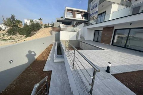 5 dormitorios House en Germasogeia, Cyprus No. 66526 3