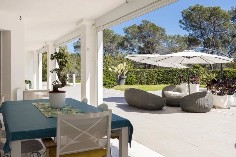 4 bedrooms Villa in Mougins, France No. 68074 5