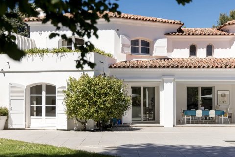 4 bedrooms Villa in Mougins, France No. 68074 3