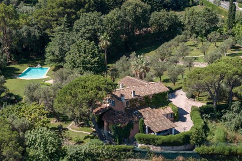 5 bedrooms Villa in Mougins, France No. 68077 12