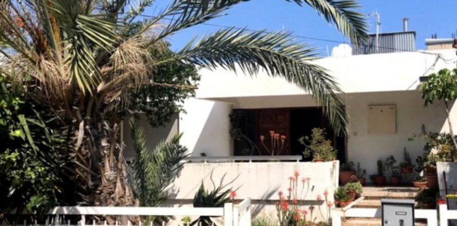 3 bedrooms Villa in Limassol, Cyprus No. 50960