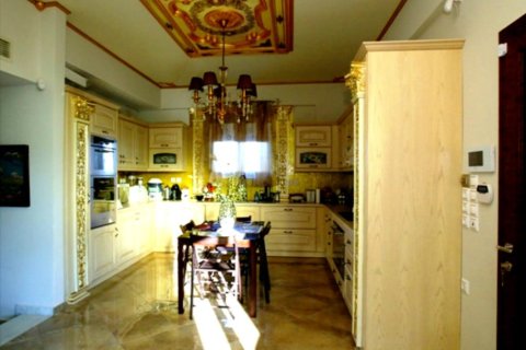 4 bedrooms Villa in Athens, Greece No. 50078 7