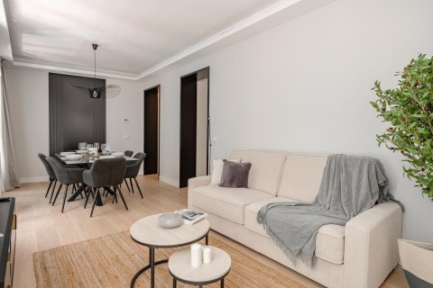 102m² Appartement à Madrid, Spain No. 26864 2