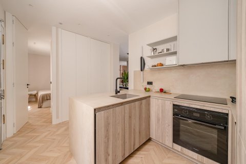 2 dormitorios Apartment en Madrid, Spain No. 26865 9