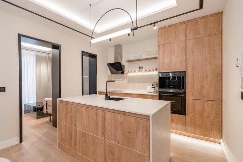 2 dormitorios Apartment en Madrid, Spain No. 26863 10