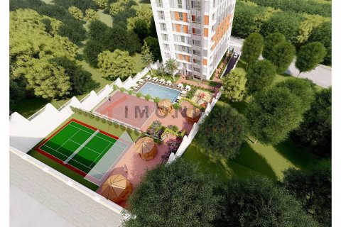 3+1 Apartment in Maltepe, Turkey No. 17488 15