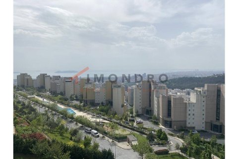 3+1 Apartment in Maltepe, Turkey No. 17488 1