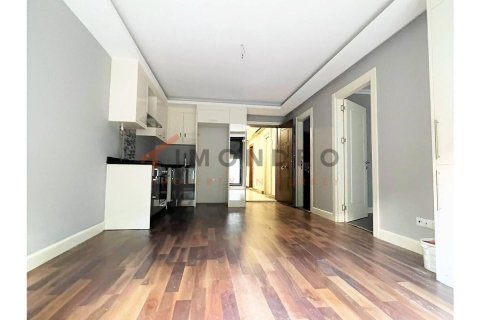 1+1 Apartment in Besiktas, Turkey No. 17425 4